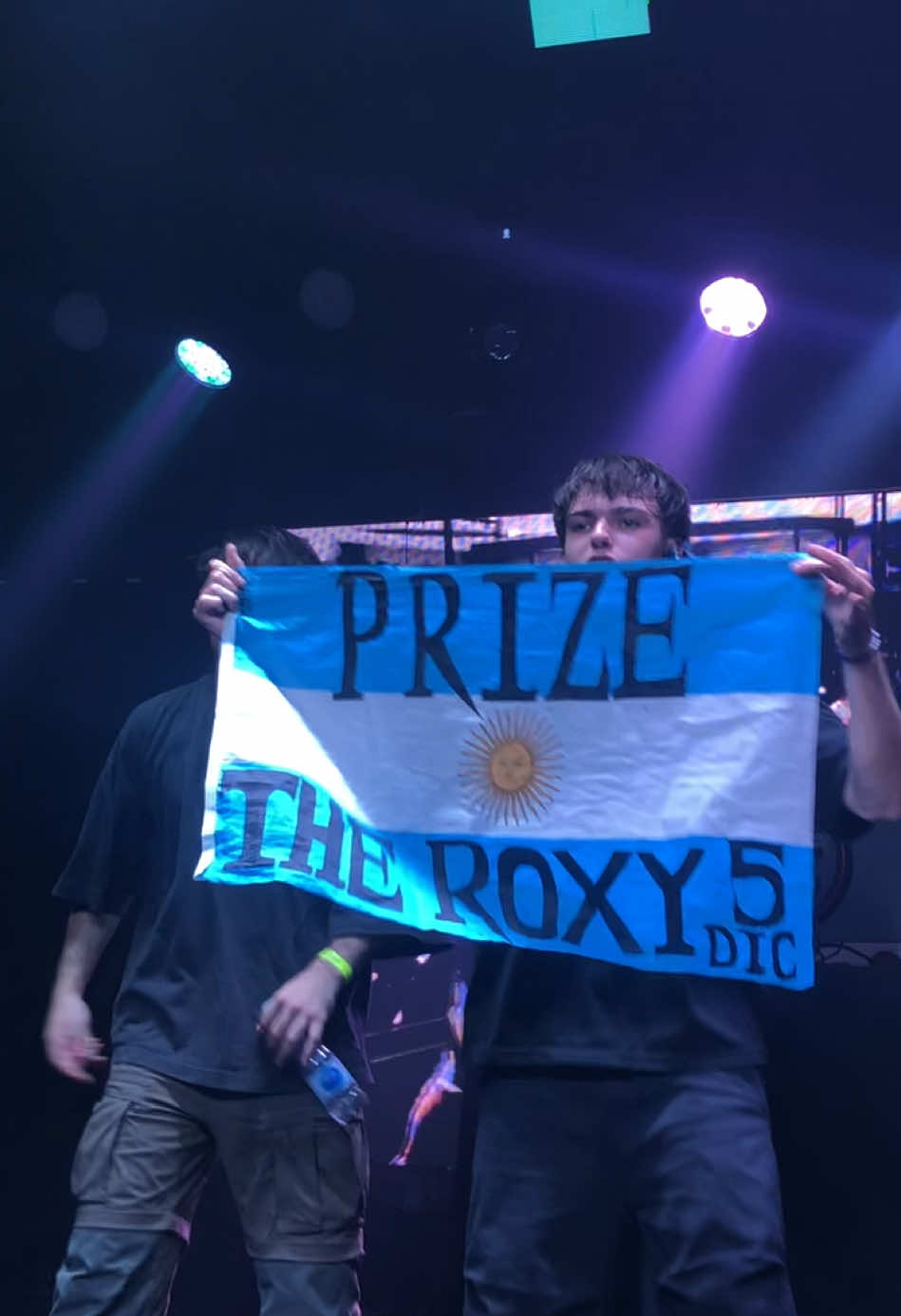 me lo dijo un brujo que no me podía salir mal @aka.prize 🧭 #akaprize #theroxy #trapargentino #fyp #escenaargentina 