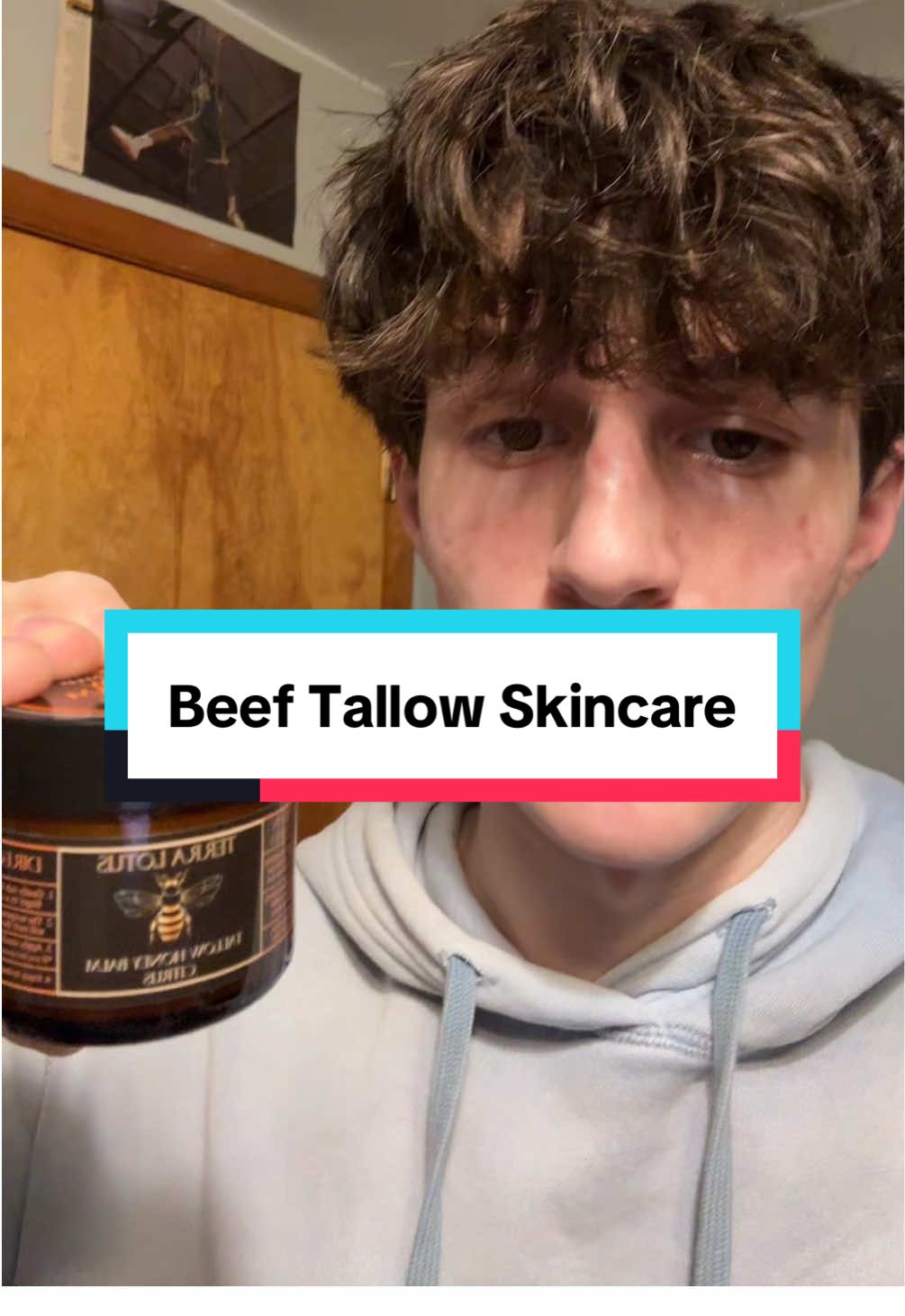 This has changed a lot of people’s skin, definitely worth a try #beeftallowskincare #beeftallow #organicskincare #tiktokshopyearendsale 