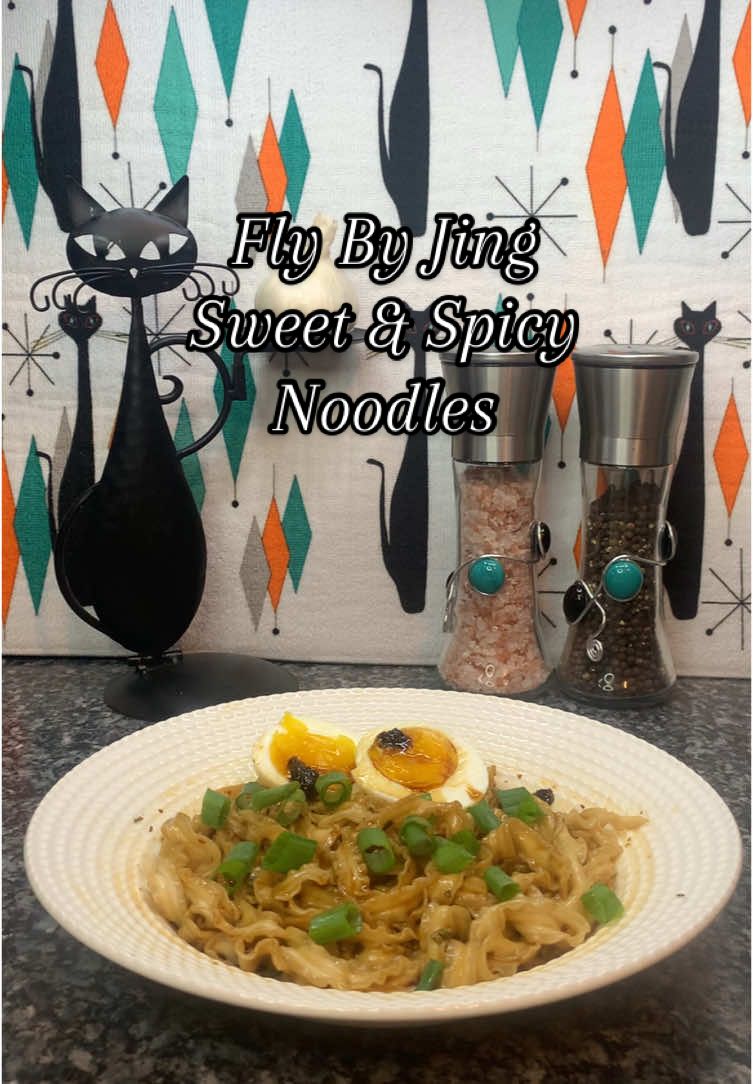 ‼️YEARENDSALE‼️ Noodle lovers now’s the time to try @FLY BY JING Sweet & Spicy Noodles while they’re on sale.  Made with Fly By Jing’s Sweet & Spicy Zhong Sauce. Sun dried bouncy Sichuan noodles mixed with a sweet, spicy & tangy sauce with dried chives. Delicious!  #noodles #ramen #sweetandspicy #flybyjing #yearendsale  