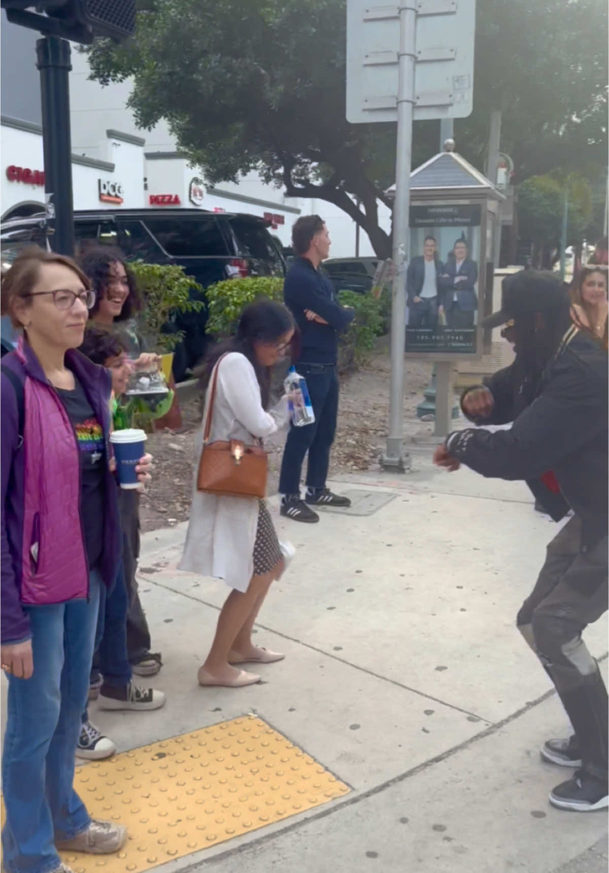 MIAMI VIBES (Brickell City Center) 🌴🔥🤴🏾 I Done Started A Party At ztge Traffic Light 😂 This Is Vibes! #fyp #viral #vibes #swisher3x 