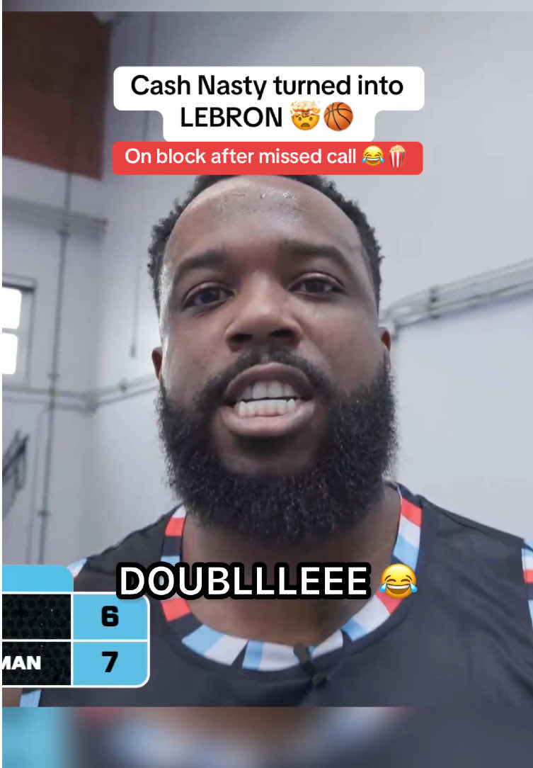 Cash Nasty was ready for this block after watching LeBron highlights. 👑😂 @Creator League #cashnasty #juliannewman #creatorleague #houseofhighlights #lebron #basketball #lebronjames #1v1basketball #basketball 