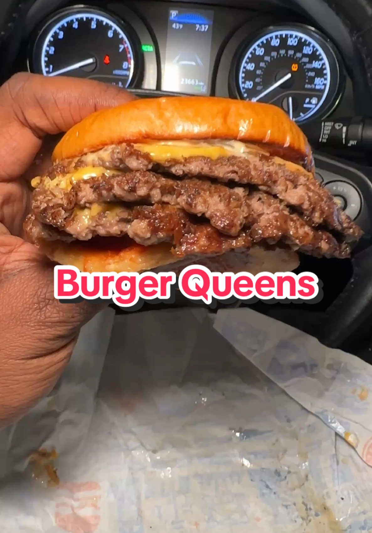 Reviewing Supposedly The Best Smashburger In Queens NY, Burger Queens Taste Test #smashburger #nycfood #nycrestaurants #nyceats #mukbang #tastetest #foodcritic #fyp #comfortfood #foodreview #fastfood #nycfoodie #foodtiktok 