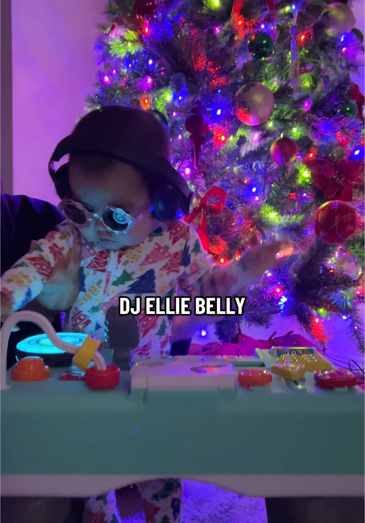 When millennials have kids we do stuff like this 😂….DJ Ellie Belly in the mix 🎶  #fisherprice #frisherpricetoys #fisherpricedjtable #djsoftiktok #millenialsoftiktok #millenialmom #spongebob #spongebobedit 