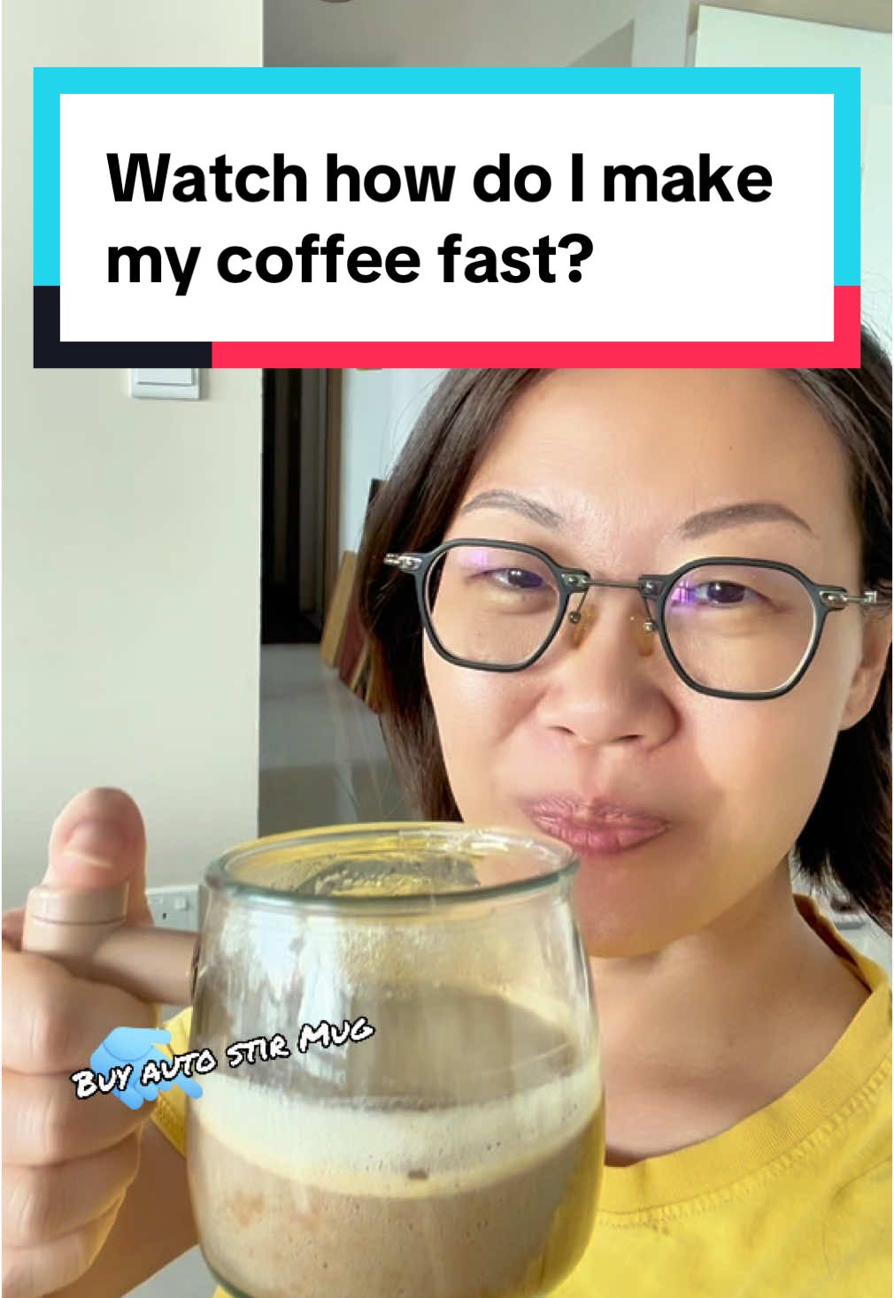 Watch how do I make my coffee fast?#autostirringmug #autostirring #glassmug #makingcoffee #coffeetiktok #createtowin #tiktokshopsg #heylisa #gooddeal 