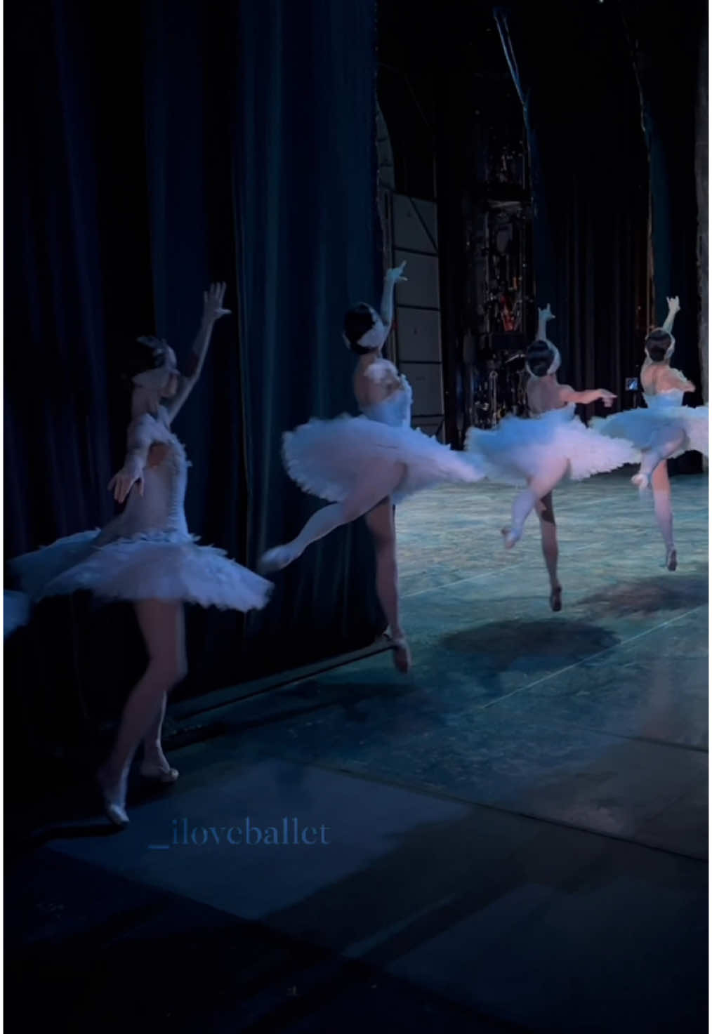 The Swans’ Entrance | The American Ballet Theatre Swan Lake (2023) #swansentrance #americanballettheatre #abt #swanlake #balletswan #swan #pointeshoes #balletshoes #americanballet #_iloveballet #iloveballet #balletvideos #balletdancer #balletdance #dance #dancing #dancer #tutu #ballettutu #ballerina #ballet #perfomance #balletperfomance #tchaikovsky #balletcostume #swanlakeballet #balletaccount #ballettiktok #balletcore #ballettok #corpsdeballet #swanlakecorpsdeballet 