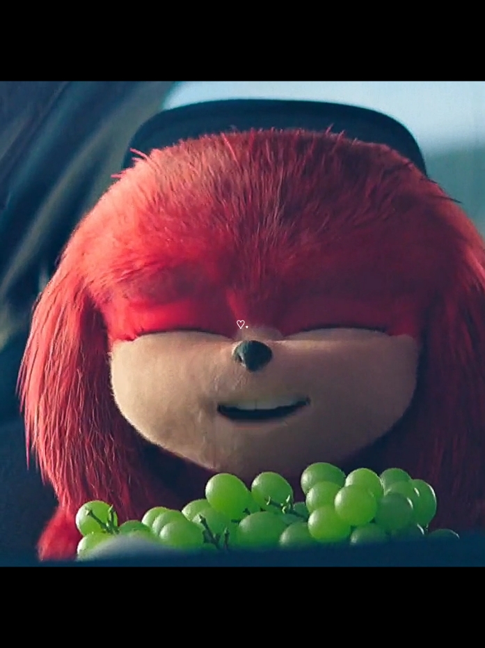 A responder a @valentie.hinnah Knuckles eating grapes ❤️ #knuckles #knucklestheechidna #fyp #fyyyyyyyyyyyyyyyy