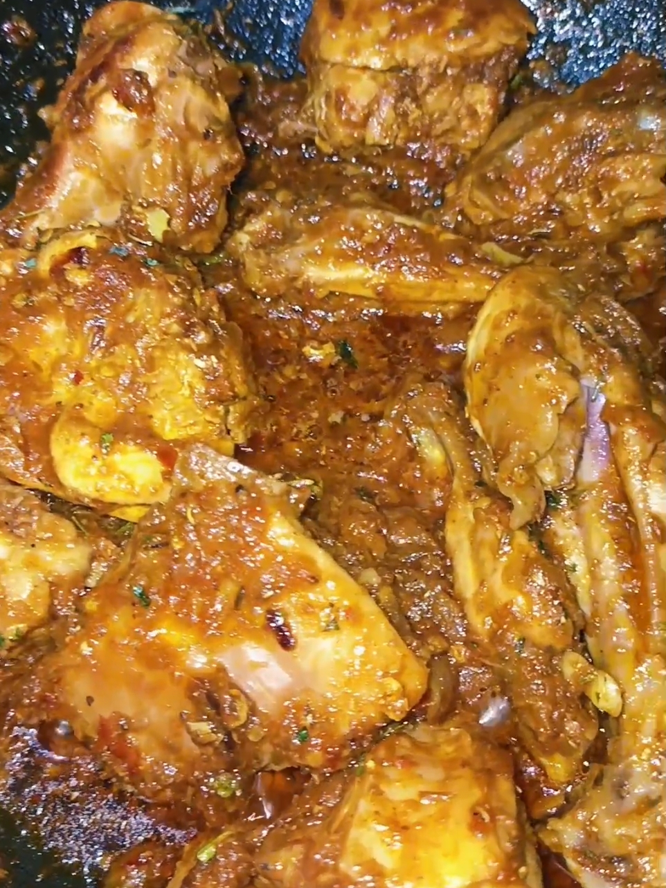 Chicken karahi . .#chicken #karahi #EasyRecipe #food #cooking #viral #1millionaudition #100k #foryou #fyp #fypシ #capcut #trending #tiktok #goviral #viralvideo 