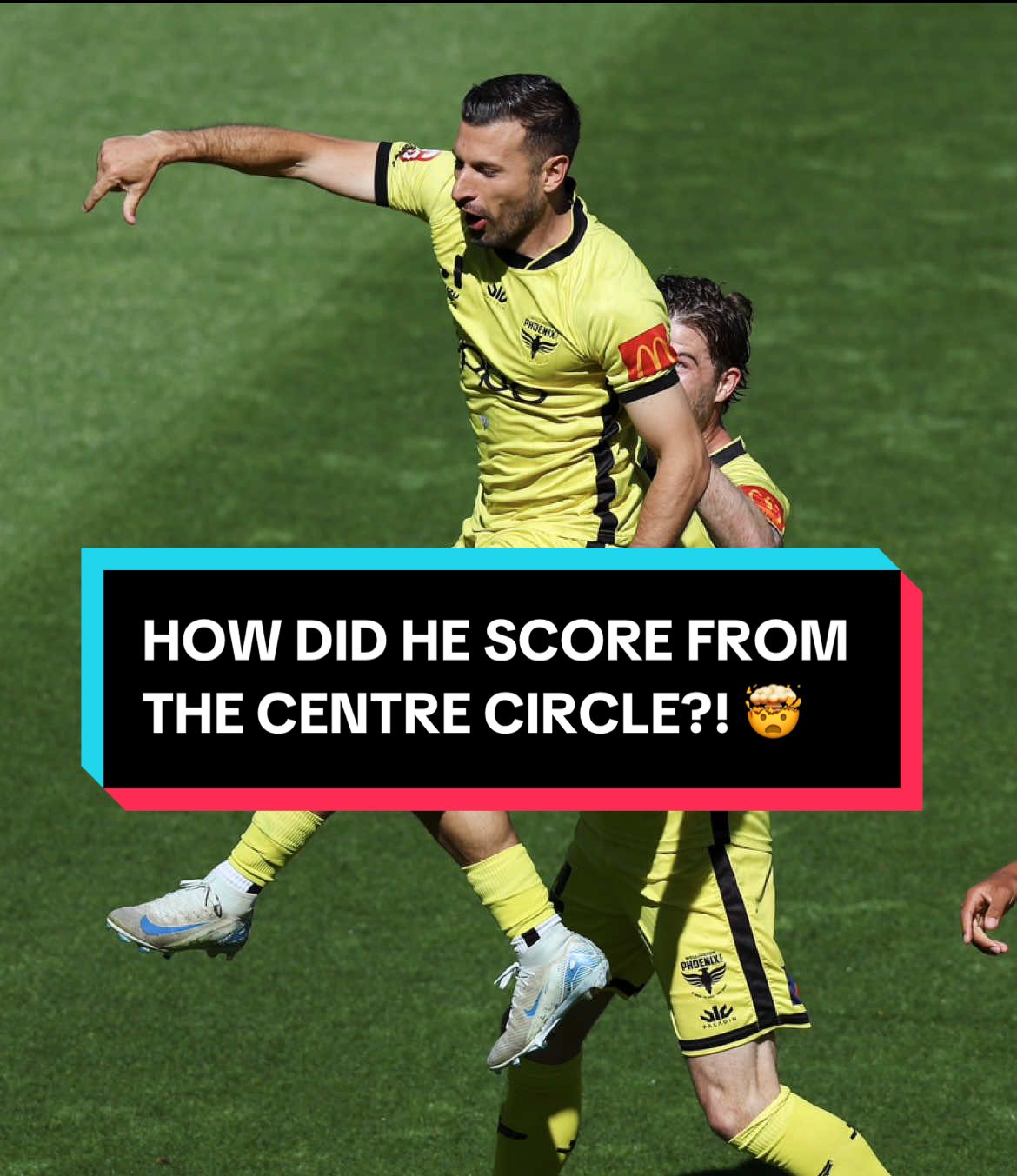 A STUNNER FROM INSIDE THE CENTRE CIRCLE! 🤯💥 Kosta Barbarouses pulls off the spectacular from long-range to score his 99th A-Leagues goal 🔥 @Wellington Phoenix  #aleague #banger #Soccer #footballtiktok #longrange #fyp #wellington 