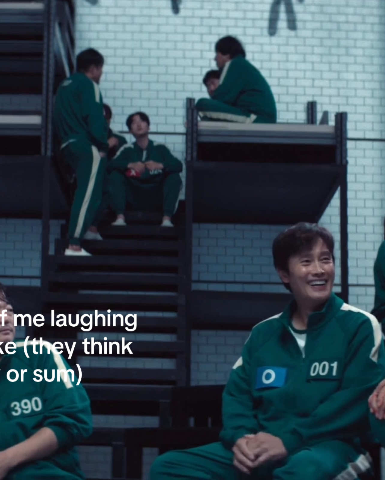 i hate when they dont laugh (it wasnt actually funny but i found it funny like cmon) #squidgame #squidgameseason2 #hwanginho #seonggihun 