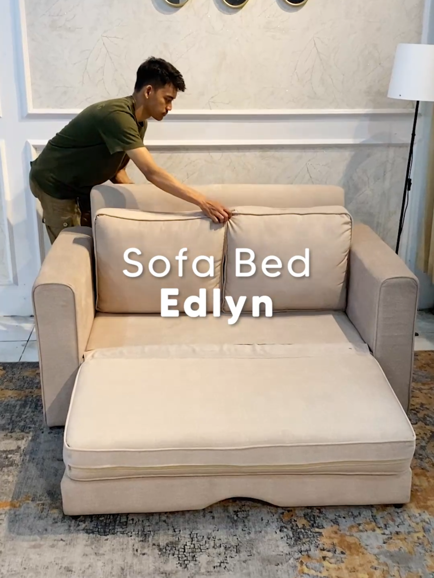 Sofa Bed yang satu ini cocok banget ukuran ruangan yang kecil. Ditambah dengan bantal yang tebal sehingga nyaman banget buat kamu pake rebahan #sofa #sofaminimalis #sofabed #furniture #furniturbandung #arsliving