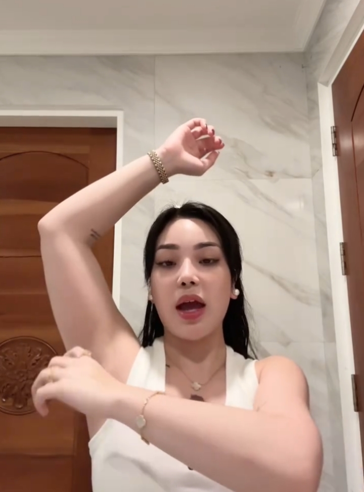 GRACE AND GLOW DEODORANT💜 #graceandglowdeodorant #graceandglow #kittyduterte #duterte #tiktok #tiktokmarketplace #fyp #fypシ #fypシ゚viral 