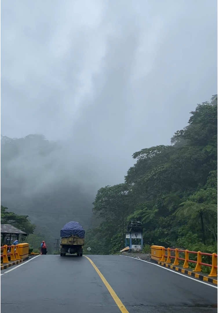 Apo nan takan katiko mancaliak jalan iko sanak ?? #silaing #lembahanai #sumbar #minang #fyp #viral 