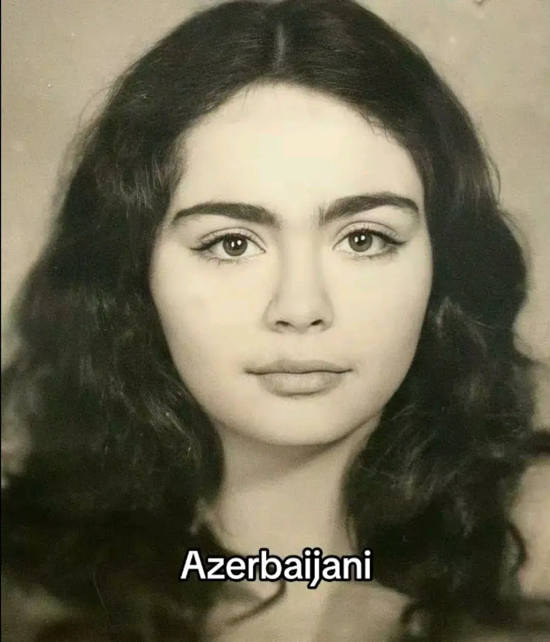 #keşfetedüş #ülkekadınları #azerbaijanwoman  #georgianwoman #chechenwoman #russianwoman#indianwoman#persianwoman#ingushwoman #ukranianwoman 