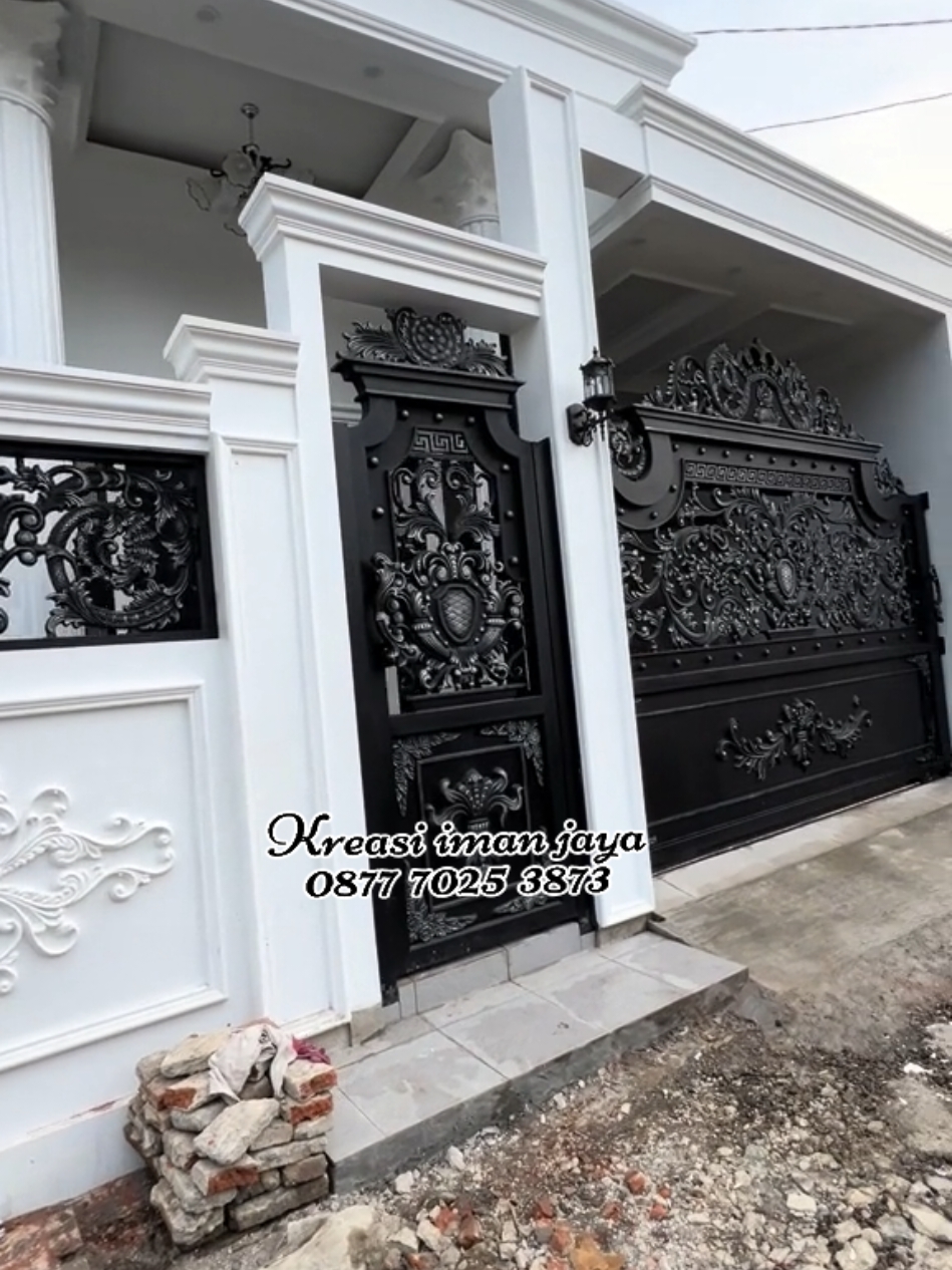 𝐊𝐑𝐄𝐀𝐒𝐈 𝐈𝐌𝐀𝐍 𝐉𝐀𝐘𝐀   Mengerjakan pintu pagar klasik modern ☎️ Hubungi :  WhatsApp :  087770253873 Workshop :  PEMALANG Jl SEROJA , Beji, Taman, Kabupaten Pemalang, Jawa Tengah 52361 #bengkellasPemalang  #pintupagar  #pagarmewah #pagarklasikpemalang #rumahklasikmodern #minimalisdesign #pintugerbangklasikmodern #gerbangrumahklasik #besitempa #besitempaklasik #besitempajakarta  #ornamenklasik #ornamenbesitempa #bengkellas  #alferon #ornamen #laslistriktegal #laslistrikpemalang  #pagarrumahmewah #Besitempapekalongan #pagarmewah #pagarklasik #pagarrumahklasik 