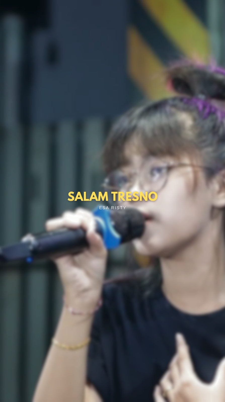 SALAM TRESNO / Esa Risty   huuu... tresno rabakal ilang #salamtresno  #esaristy  #musicinteractive  #trend #story #liriklagu #dangdutanae #template #daricapcutketiktok #CapCut