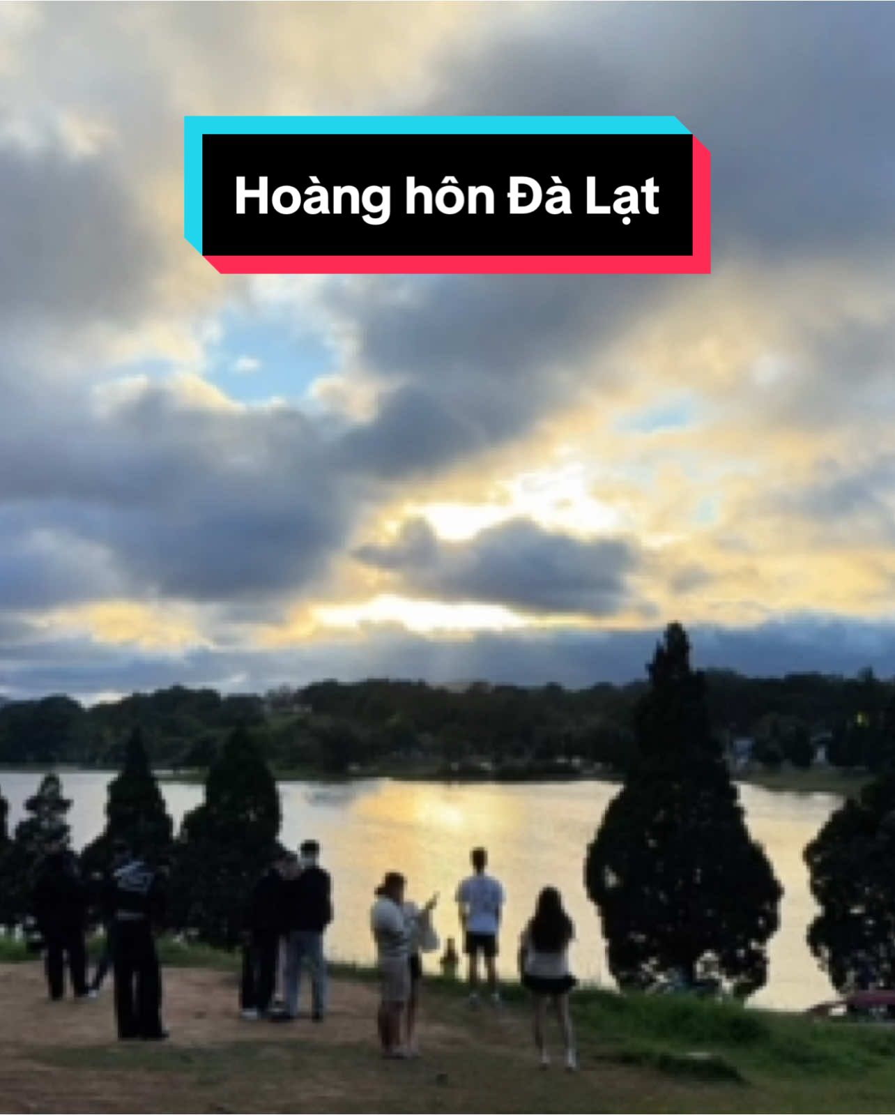 Đà Lạt chiều nay 28/12 hoàng hôn thật đẹp.##dalat##hoanghon##docsuongnguyetanh##xuhuong##chill