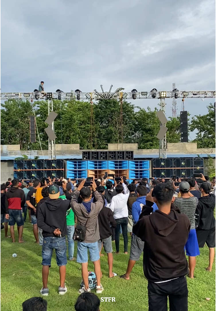 @BREWOG ELEKTRONIK ontran ontran 36 sub di lapangan tarik sidoarjo 🔥 #brewog_audio #brewogaudio #brewog #soundhoregjawatimur #soundhoregjatim #soundhoregjatim #soundhoreg #sidoarjo 