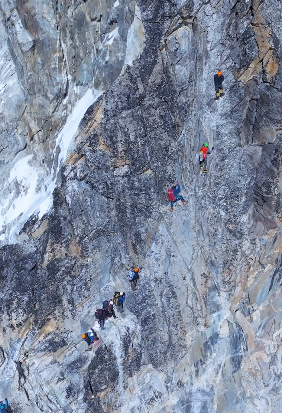 Amadablam’s most technical part #yellowtower  #nature #mountain #travel #fyp #climbersnepal #climbing #explorenepal🇳🇵 #himalayas #sherpa #trend 