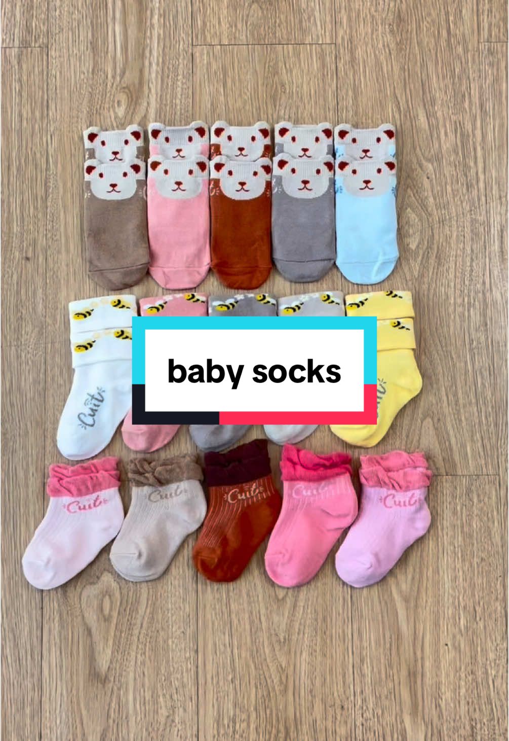 jangan sampe lupa moms kaos kaki penting banget untuk si kecil, checkout sekarang! #babysocks #kaoskaki #bajuanak #fypシ #viral 