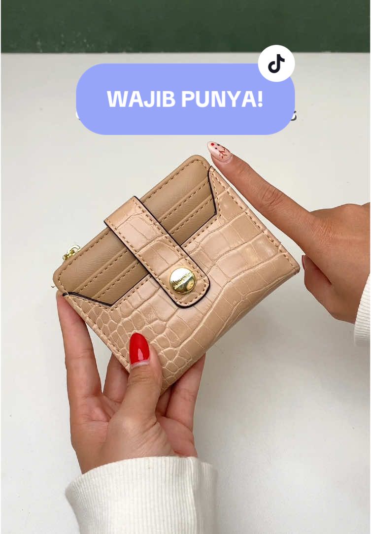Gengs! Ini loh dompet viral yang best seller banget yang harganya cuma 60 ribuan aja. Namanya Genie Wallet Jims Honey #geniewalletjimshoney  #Jimshoneysurabayastore  #YearEndSale #WIBGajian #BeliLokal -ch 