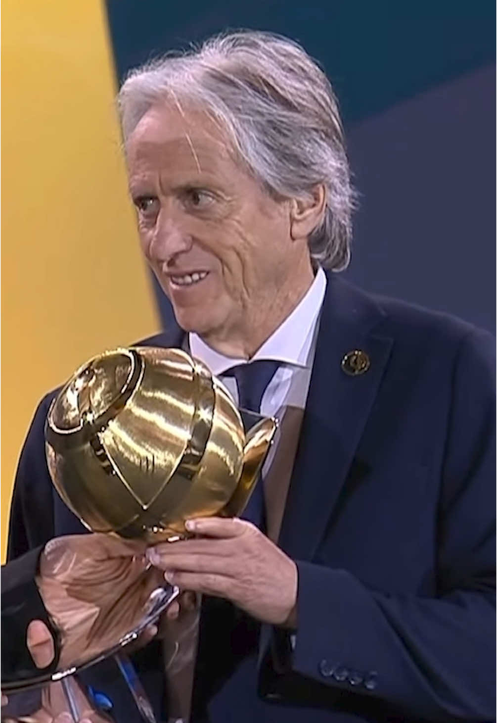 Jesus’ talk after winning Globe Soccer award of the Best Coach in the Middle East🎙️