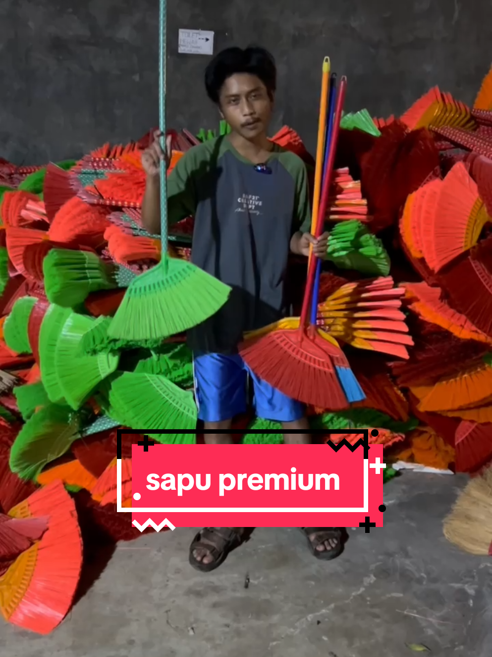 rekomendasi sapu lantai awet dan multifungsi, sapu lantai murah tapi gak murahan langsung co di keranjang kuning ya #sapulantai #sapu #yearendsale #gebyarbelanjadesember #cuantanpabatas 