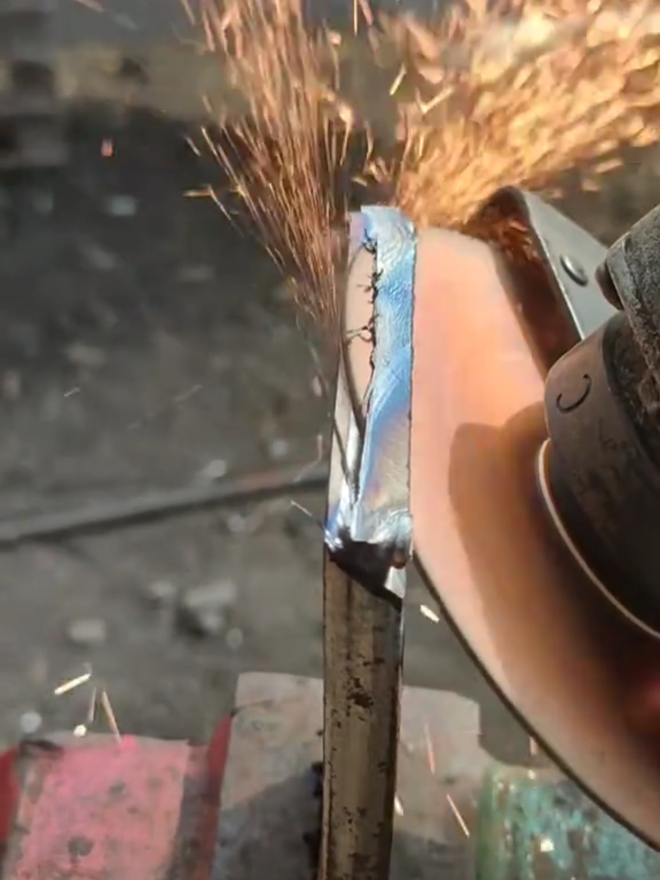 Correct welding techniques & tips on steel plate and steel concrete connections that comply with welding standards #ideas #weldinglife #weldernation #weldingschool #weldingtiktok #thinmetal #weldingart #weldingtools #welder #howtoweld #perfectwelding #fabrication #weldingcreativetools #creative #idea #DIY #art #technique  #basic #welding