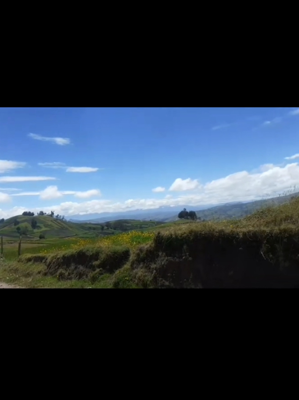 Mi hermoso pueblito lleno de vida y paz, disfrutar mi estancia en aquuellos campos verdes respirando el aire más fresco me llena de alegría...Espero pronto volver a recorrer aquellos hermosos lugares donde la naturaleza y el hombre son uno solos..⚘️#para_mis_nuevos_seguidores❤ #humor #naturaleza  #contenidotiktok  #herencia #memestiktok @Dario Patin250 