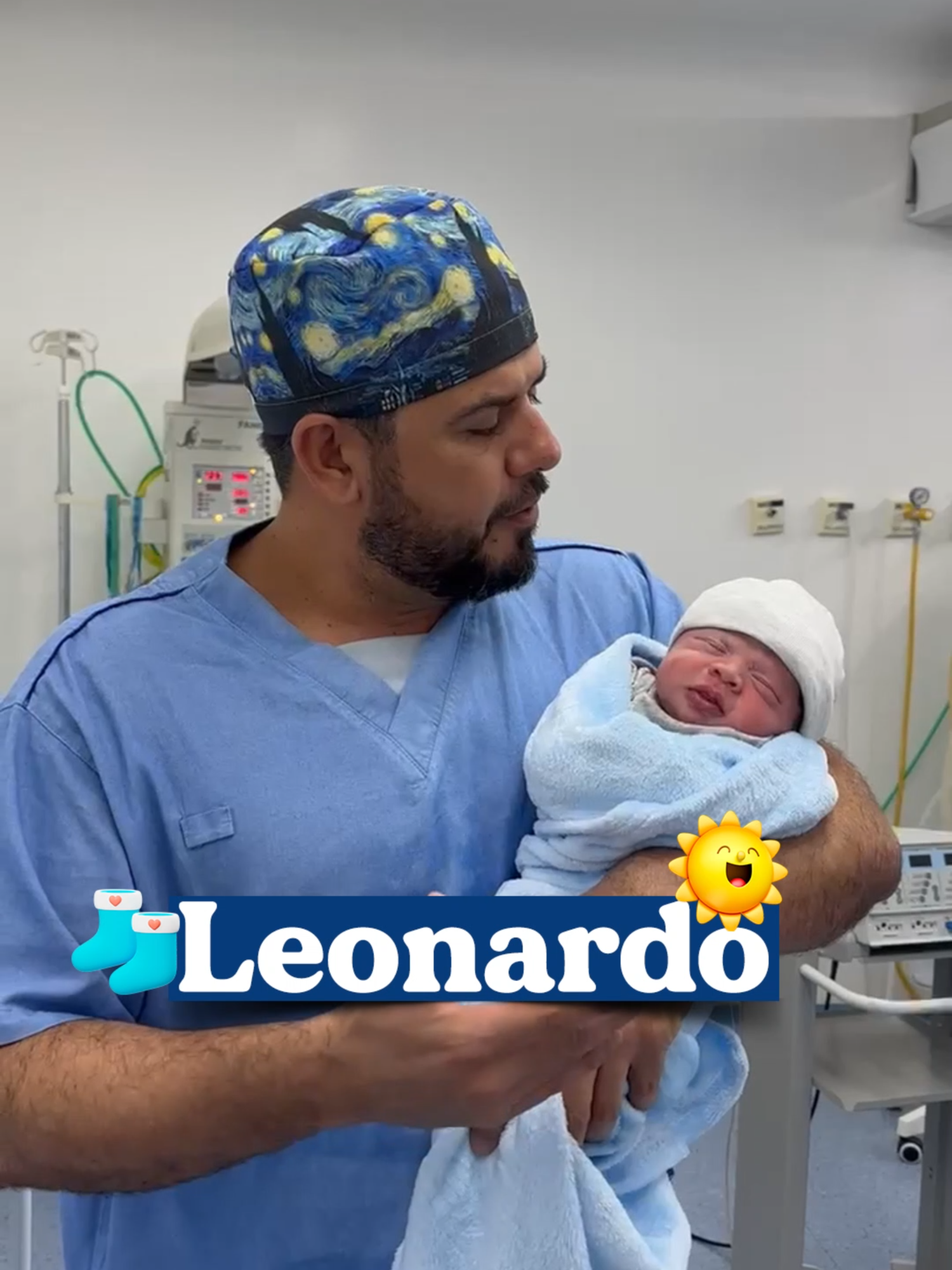 Recebemos o apressadinho, Leonardo. Ele não quis esperar 2025 para chegar 😅 Seja bem-vindo pequeno. #bebe #partohumanizado #ginecologia #obstetricia #gravidez #gestacao #drjuscelinoteotonio #matogrossodosul #pontapora