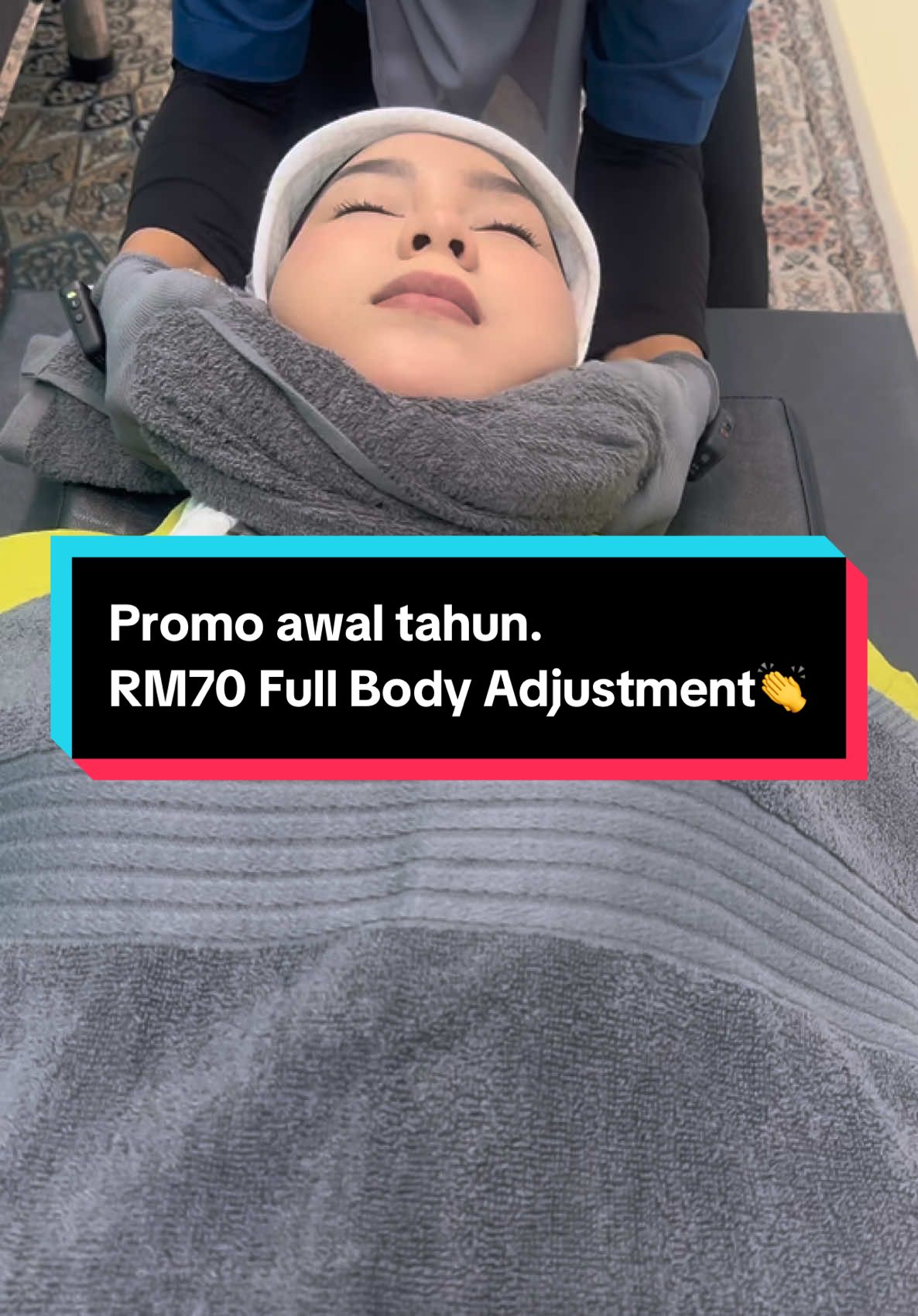 Hai semua🫶 Kami nak bagitau tahun baru ni kami operasi macam biasa tau..Kami tak cuti 1/1/2025 ni. Soo boleh datang ramai2! booking slot cepat! Sebab 1hb ni kami ada promo tau! Semua pakej rawatan ada promo.. Full body adjustment macam akak ni buat RM70 je untuk tahun baru ni.Best kan? Booking awai2 tak kalut..tekan kink di bio profile kami untuk booking naa.. Jumpa kat sana👏👏👏