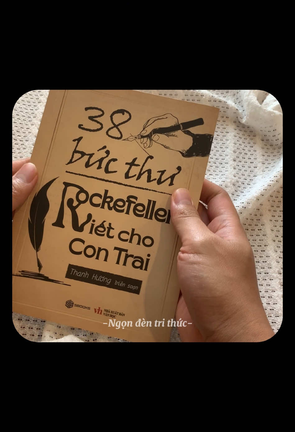 Trả lời @Ngọn đèn tri thức 38 bức thư Rockefeller viết cho con trai là một cuốn sách mà mình nghĩ là những ai còn trẻ, đặc biệt là có tham vọng và chí lớn nhất định nên đọc. #ngondentrithuc #phattrienbanthan #chualanh 