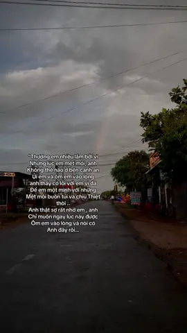 “anh xin lỗi em vì những lúc em buồn Tủi thân không có anh bên cạnh, anh cũng muốn ôm em vào lòng và an ủi em và có anh đây rồi…”#xuhuongtiktok2024 #tâmtrạng #anhnhoem #jyp #tiktok #music 