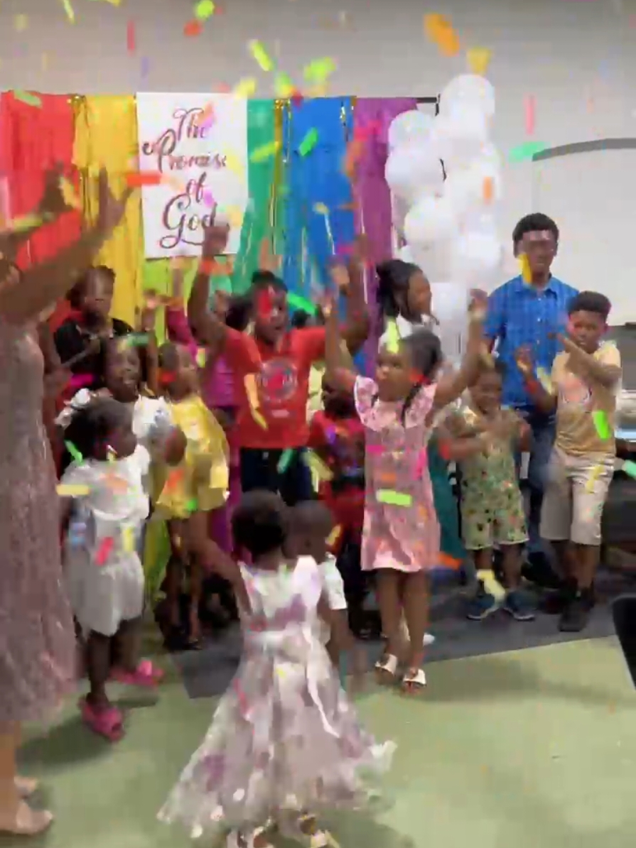 Een mooie recap van onze mooie TMI Kids & hun Celebration!  #tmichurch #tmikids #celebration #TMIcommunity #fellowship 