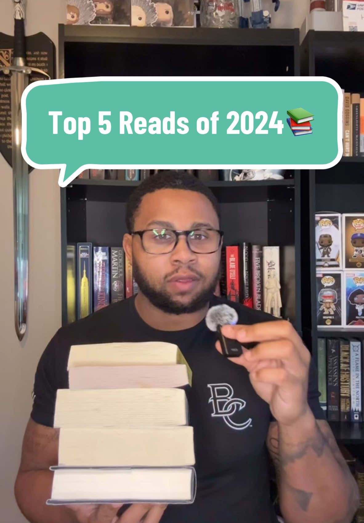 I’ve read some damn good books this year, so I’ve narrowed it down to my top 5 of the year! What were some of your favorite reads this year??  5.)Part of Your World 4.) Red Rising 3.) The Fury of the Gods 2.) The Rage of Dragons 1.) Of Blood and Fire #BookTok #favoritebooks #bookrecommendations #bookrecs 