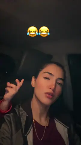 😂