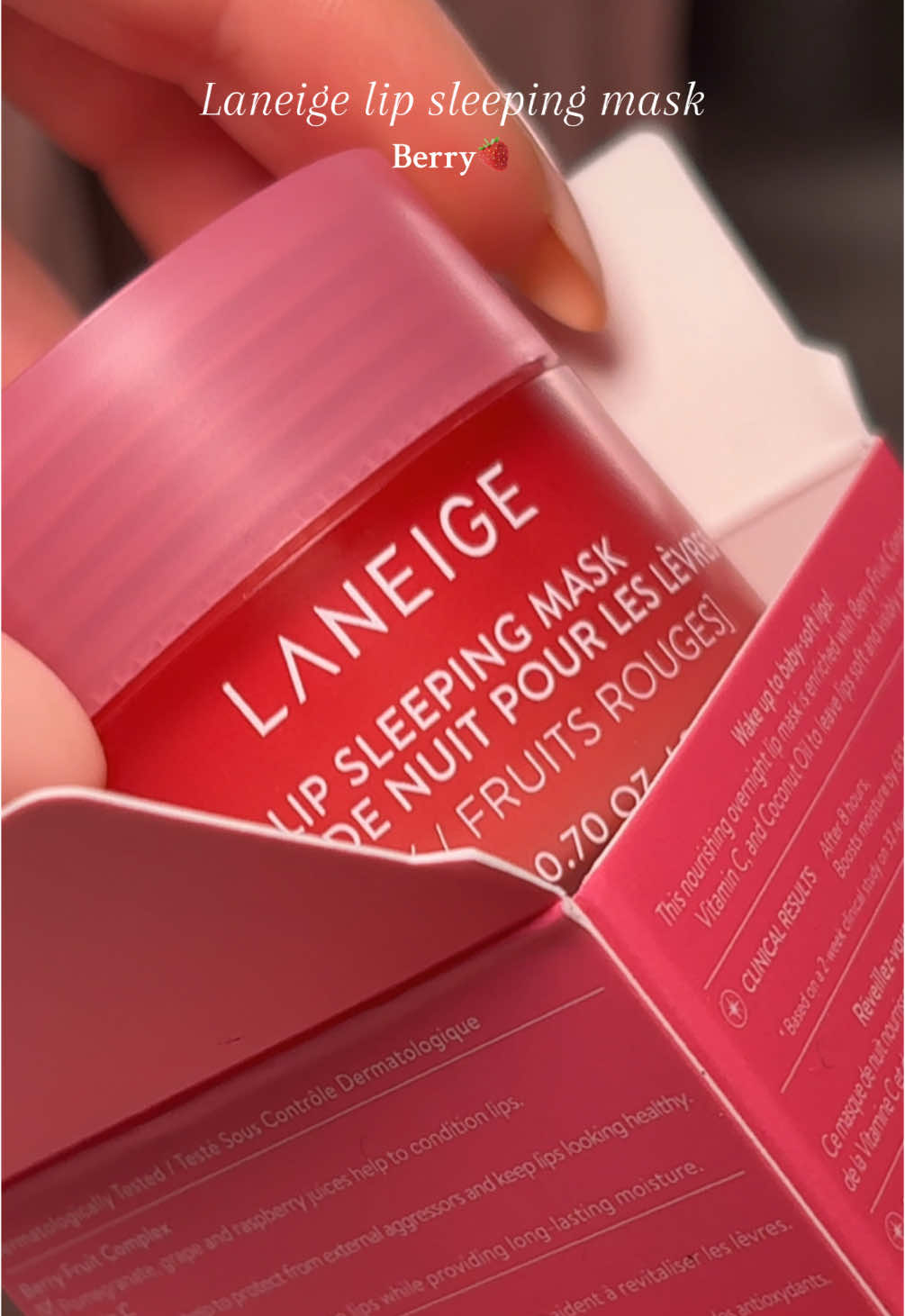 can’t go a night without my lip sleeping mask 🍓 @LANEIGE Europe  #laneigelipmask #lipsleepingmask #lipmask #laneige 