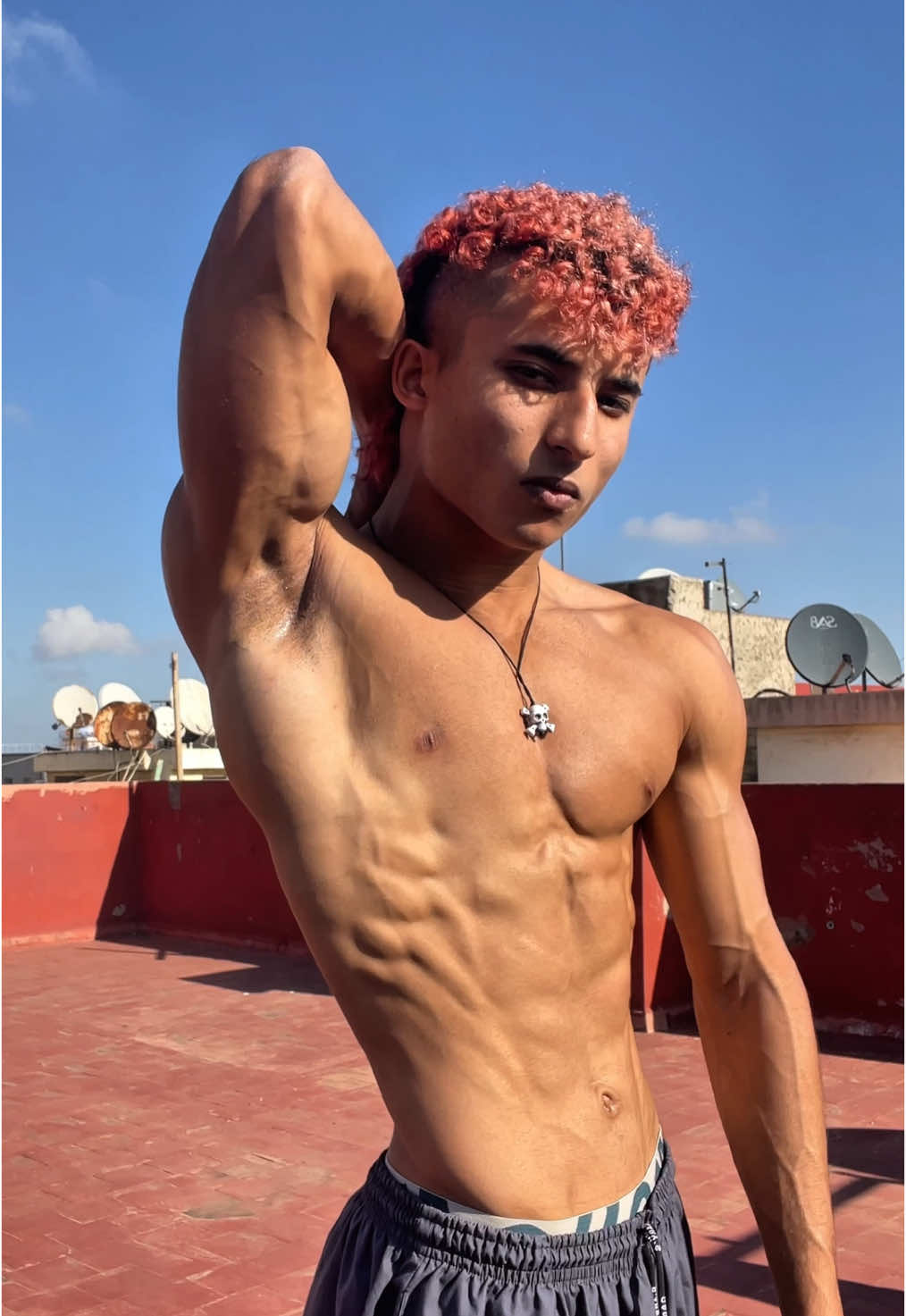 ☀️🔥 #calisthenics  #workout  #workoutmotivation  #motivation  #maroc  #morroco  #المغرب  #calisthenicsworkout  #gym  #gymmotivation  #training  #hometraining #muscleup  #pull  #pullups  #streetworkout  #fitnessmotivation  #Fitness #pullups  #dips  #pushup  #bodybuilding  #body  #bodybuilder