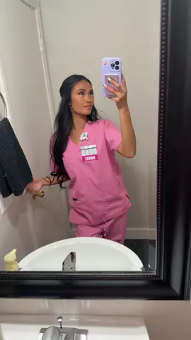 All ready for work ❤️😘#scrubs #nurse #filipina #filipinanurse #nurselifebelike 