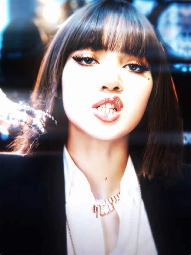 POLISA 🚨  || #blinklixght #lisa #lisamanobal #lisaedit #kpopfyp 