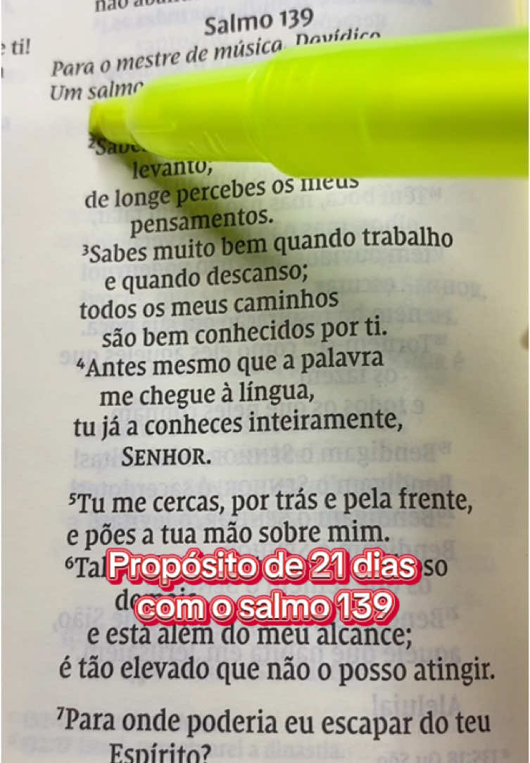 Só Jesus pode te curar das suas dores, seus traumas e suas angústias.  #versiculosbiblicos #cristao #cristaosnotiktok #foryoupage 