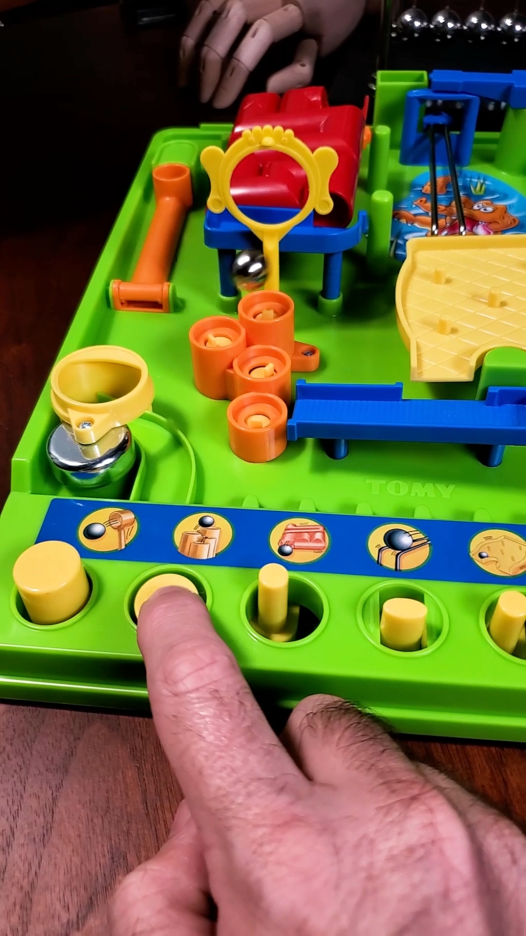 I gave this to my daughter 🎁. but. I'm loving it too 😎 There are 2 additional courses that can by added to this one to make a nice looooong game. #screwballscramble #game #mechanical #80s #ballbearing #toy #challenge #arcade #tomy #buttons #dials #joystick #obstacles #Pinball 