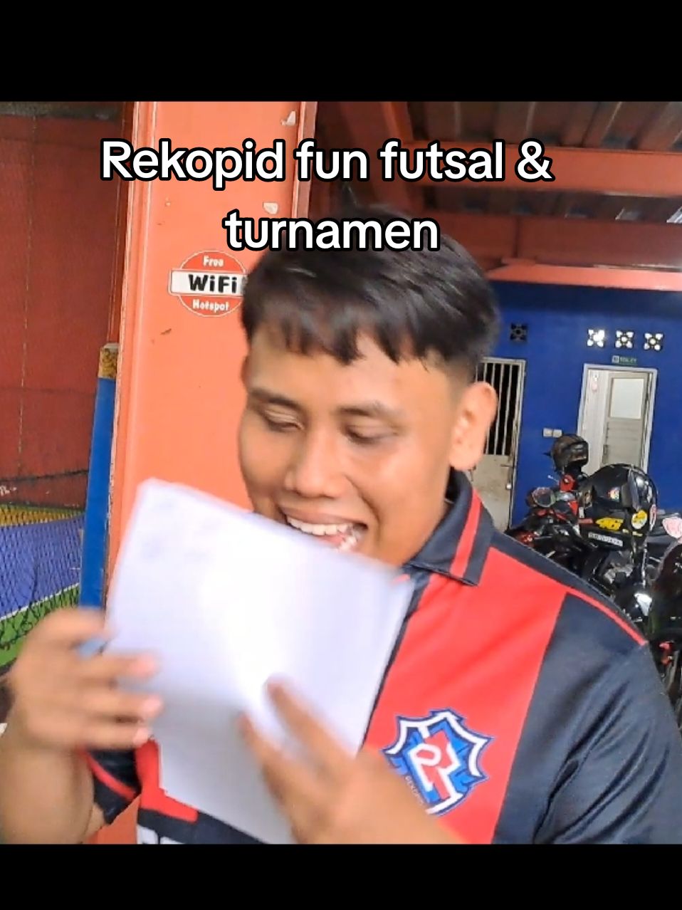 asalnya cuma mau buat fun futsal tapi jadi coba-coba buat mini turnamen dengan 9 tim muda, alhamdulillah berjalan lancar, selamat untuk pemenang, dan semangat untuk tim lainnya, mudah2an saya dan rekan-rekan akan membuat event lebih besar dan bisa ke berbagai tempat untuk meramaikan dunia olahraga terutama untuk anak2 muda #rekopid #funfutsal #futsal 