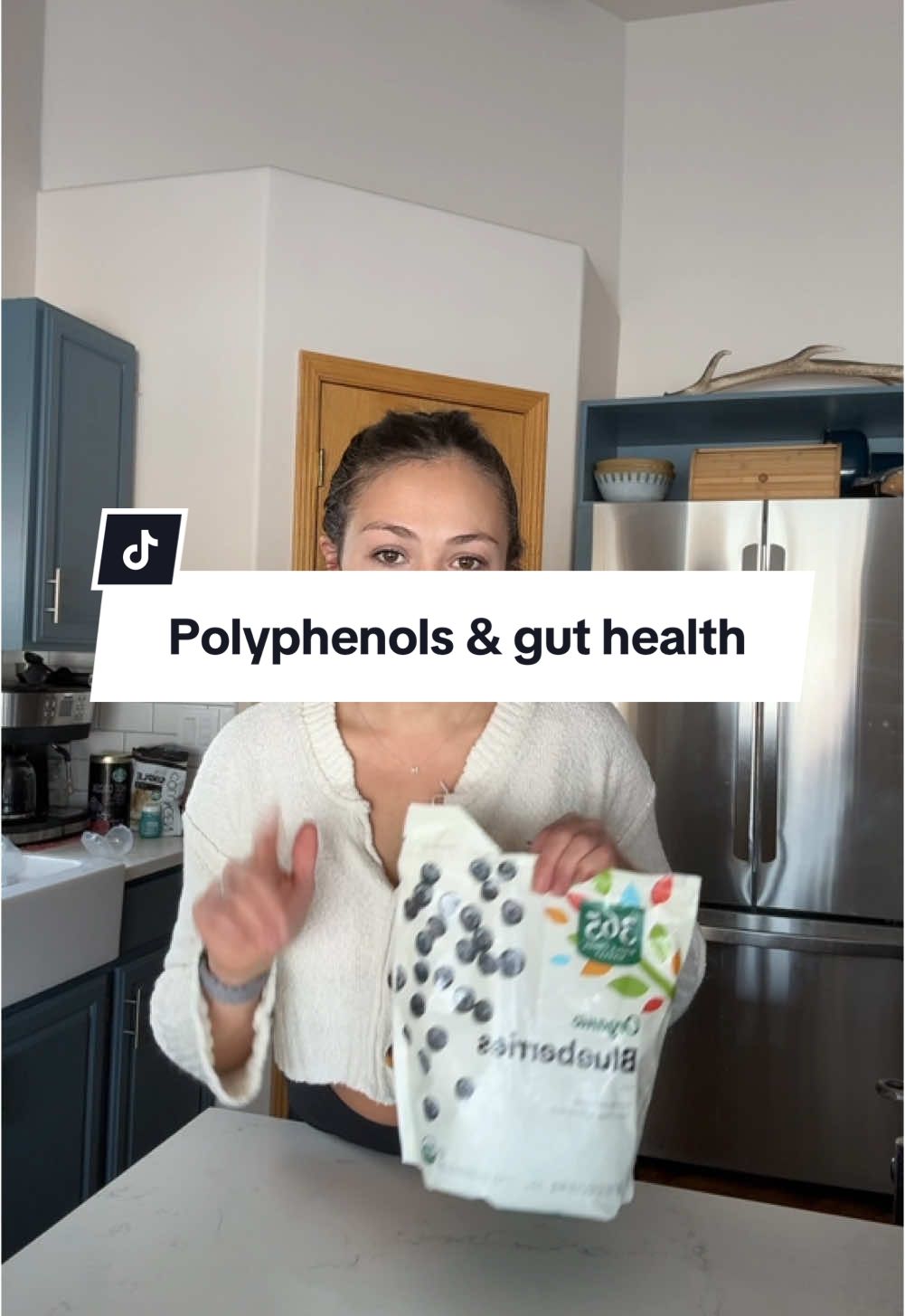 Ever heard of Akkermansia muciniphila? This rockstar gut bacteria plays a HUGE role in strengthening your gut lining and supporting metabolism. But here’s the catch: it almost always shows up low when we stool test! The good news? Akkermansia loves polyphenol-rich foods like berries, pomegranates, and green tea. These act as fuel to help this species thrive, giving your gut the support it needs to function at its best💪#guthealth #bacteria #guthealthtips 