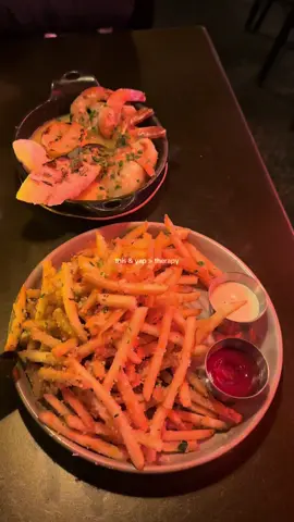 Nothing better😩🫶🏽 #thisandyap #thisand #yapsession #thisandyaptrend #parmesanfries #parmesantrufflefries #trufflefries #girlythings 