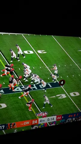 He CAUGHT THAT ?! The @Real Sports App sure did #fyp #nfl