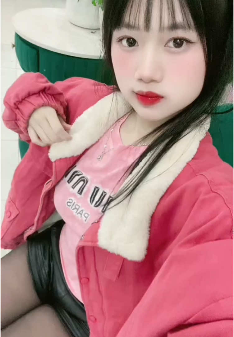 Hanhphuc quá lớn em có giữ đc đâu #TikTokAwardsVN #xuhuongtiktok #viral #hottrend #trendingvideo #xh #fyb #fypシ #trending #LearnOnTikTok #trend #duet #nhacquaytiktok #nhaytiktok #nhepvui 