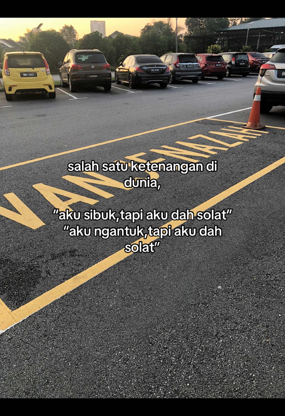 solat itu keutamaan,bukan pilihan