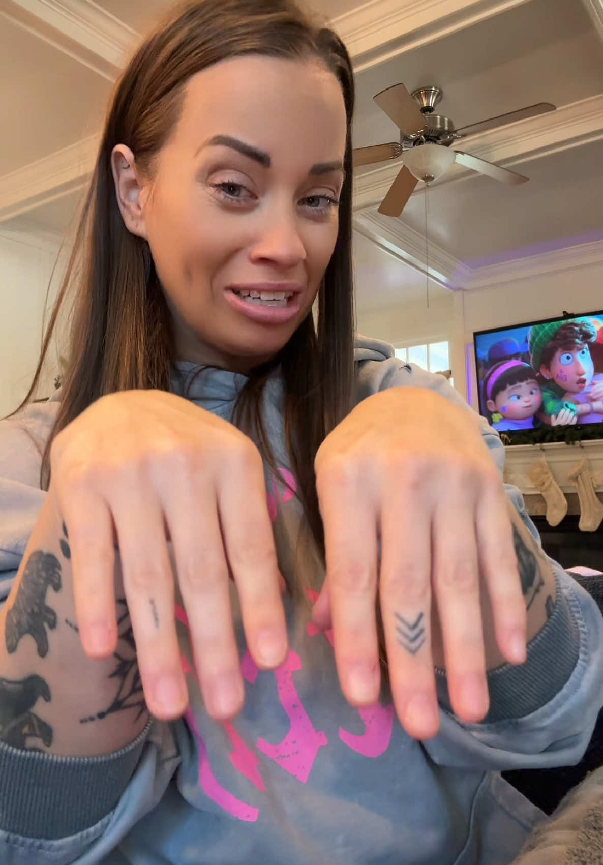 Go to my girl @celinetrang for some amazing nails!!! 💅🏽🙃🫶🏼 #nails #growingwithkelsey #holidaynails 