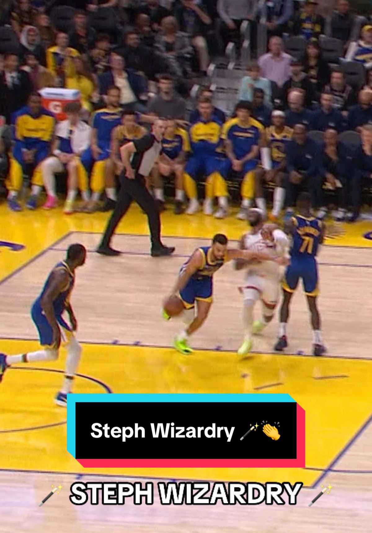 Steph doing Steph things 🪄👏 @warriors #NBA #Basketball #Warriors #StephCurry 