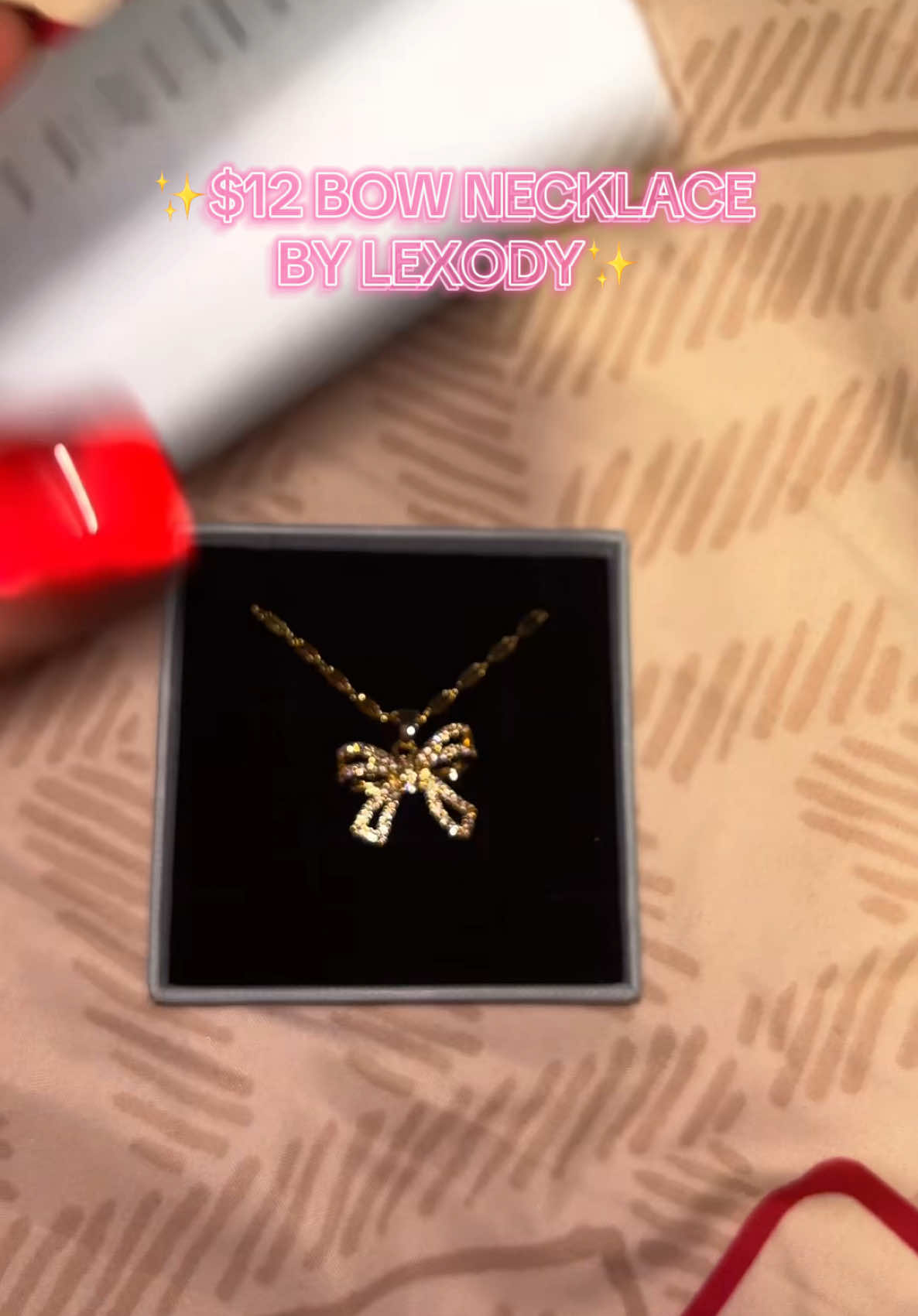 SO SO SOOO CUTE😍 @LEXODY #jewelry #lexody #lexodynecklace #necklace #bownecklace #jewelrytiktok #bowjewelry #bows #bowtrend #trendyjewelry #dainty #daintyjewelry #fyp #foryou #foryoupage